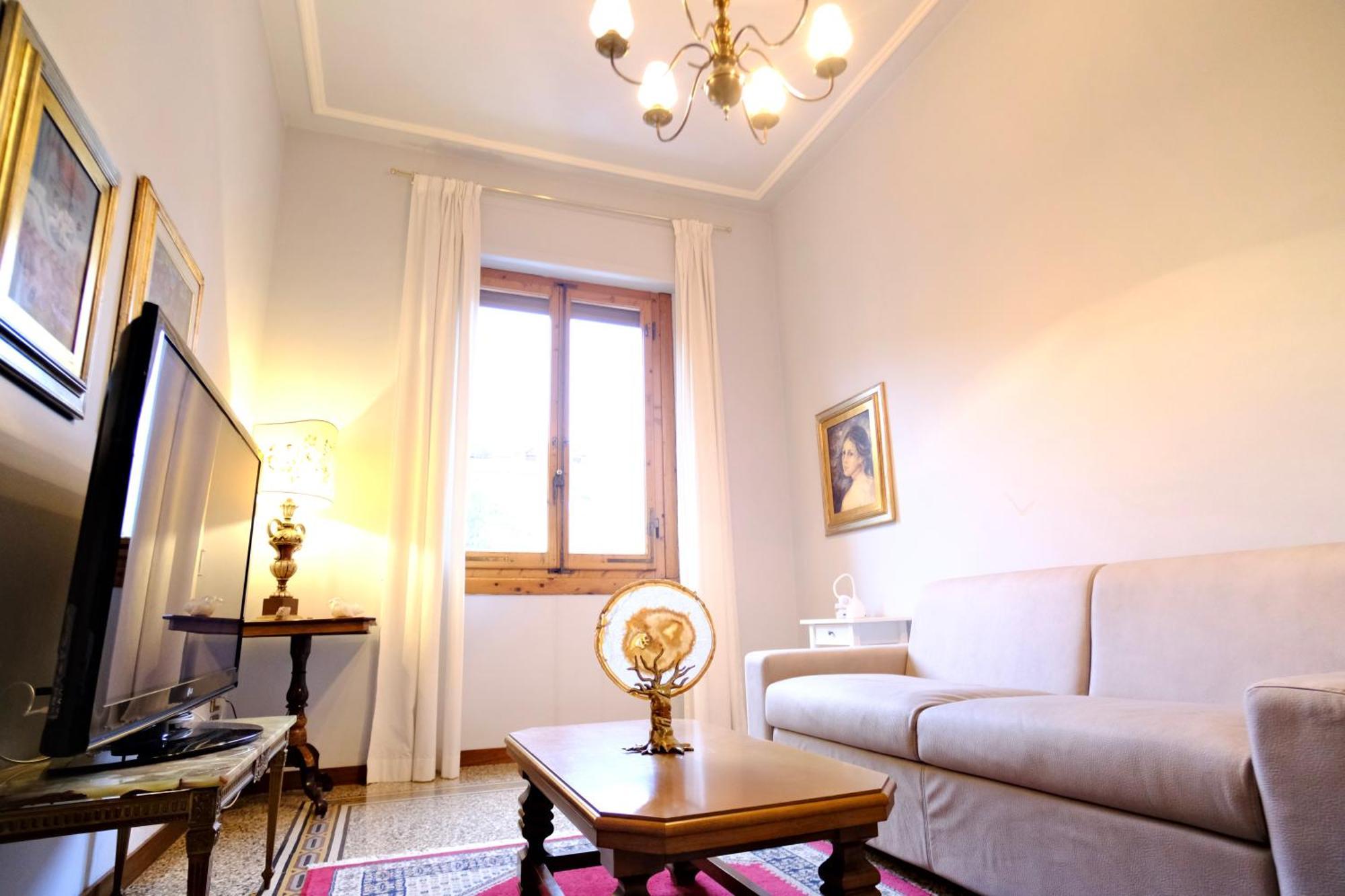 Boccaccio Boutique Apartment Флоренция Экстерьер фото